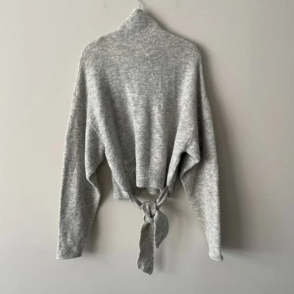 Aritzia Wilfred Lorin Sweater Turtle Neck Long Sleeve Tie Waist Gray Medium - Picture 3 of 7